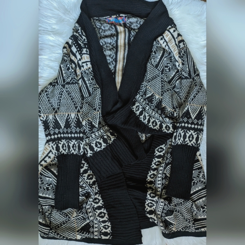 EUC Selfie Couture by Trendology boho blk/tan/cream open front ribbed knit